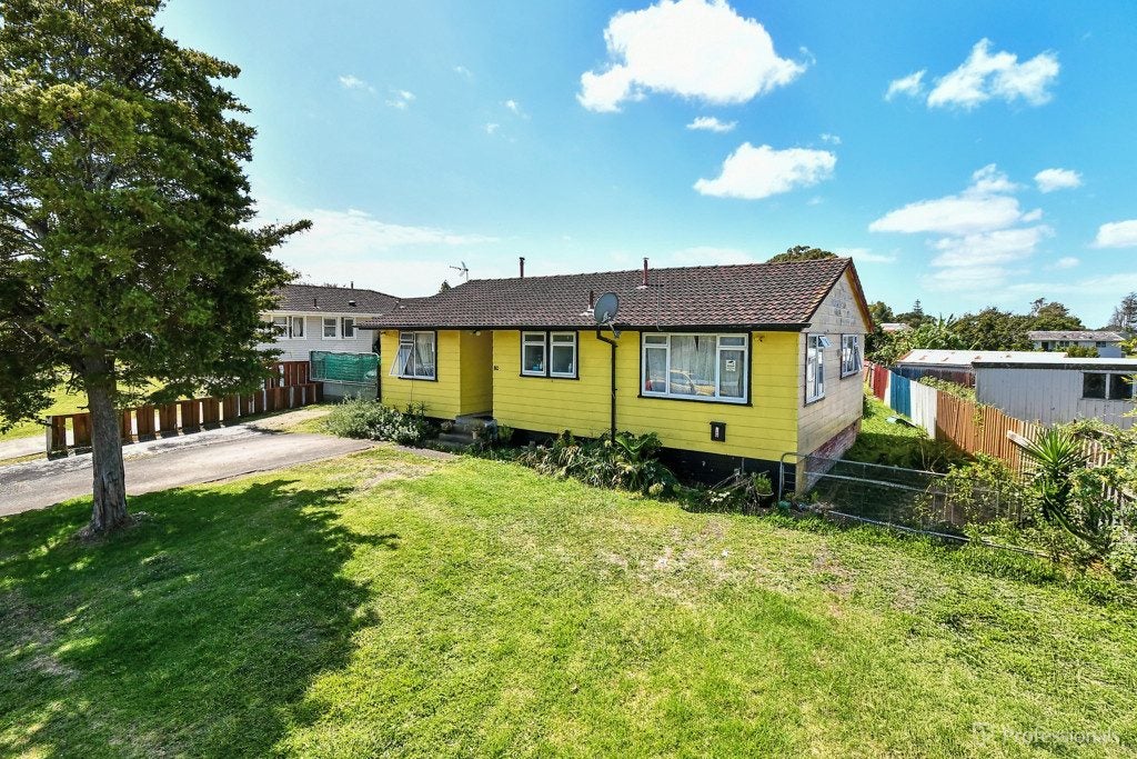 80 Heyford Close, Mangere, Auckland - Carousel 2