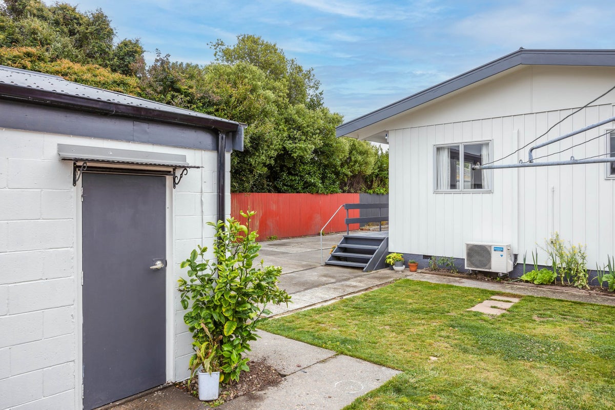 2/40 BRYNLEY STREET, Hornby, Christchurch - Carousel 12