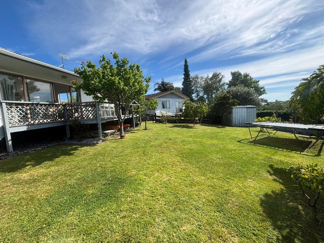 48 Cambridge Road, Judea, Tauranga - Carousel 2