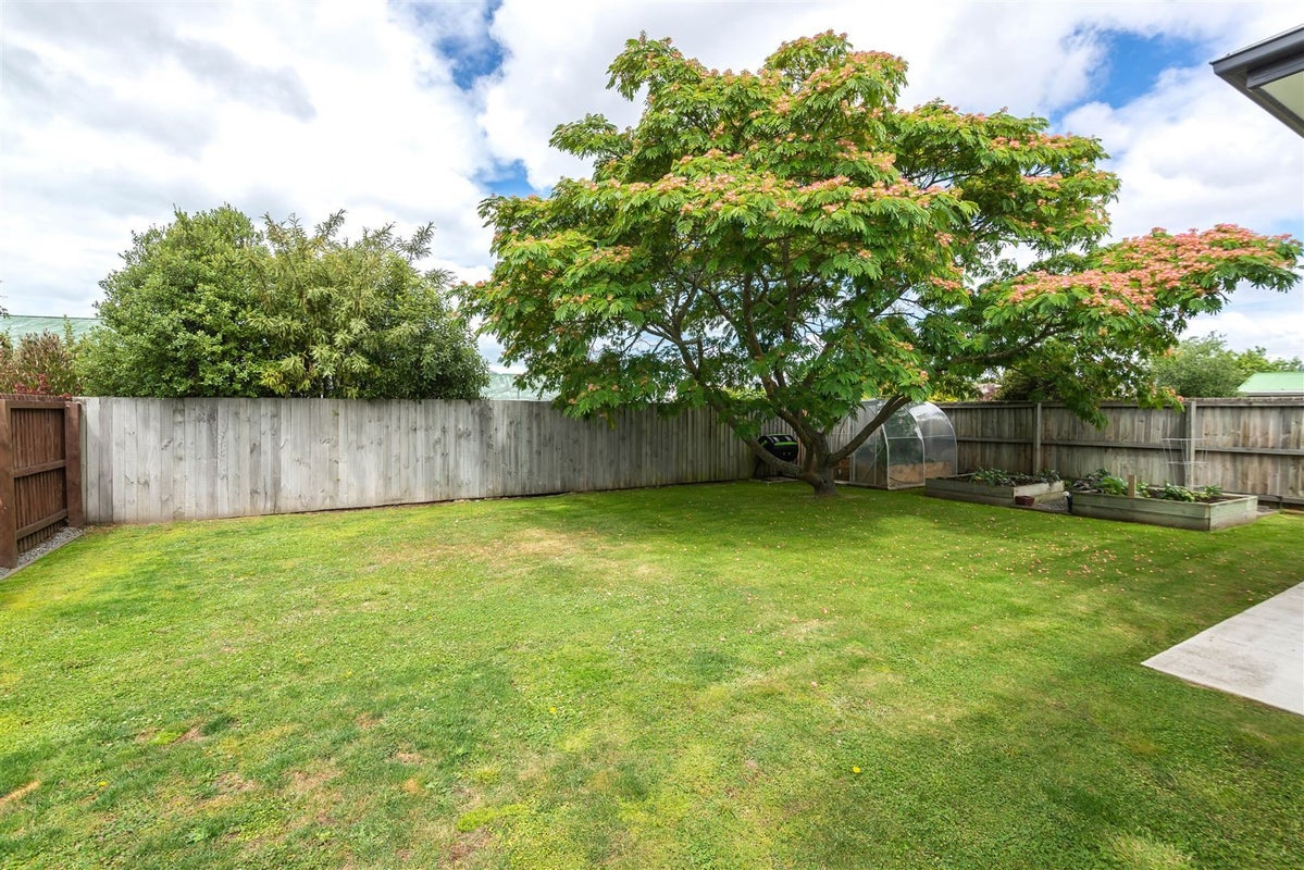 86 Avondale Road, Avondale, Christchurch - Carousel 24
