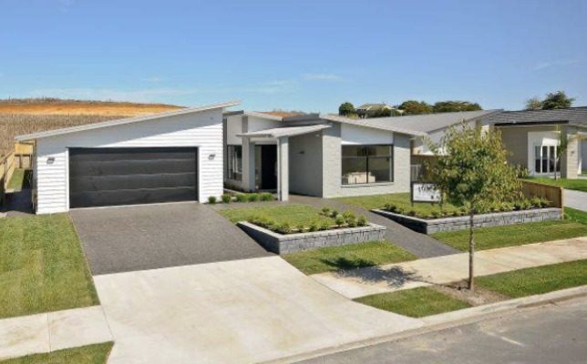 19 Meadowfield Street, Flagstaff, Hamilton - Carousel 1