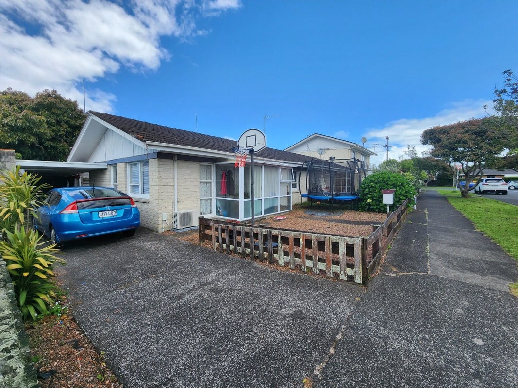 3/42 Kingsway Avenue, Sandringham, Auckland - Carousel 1