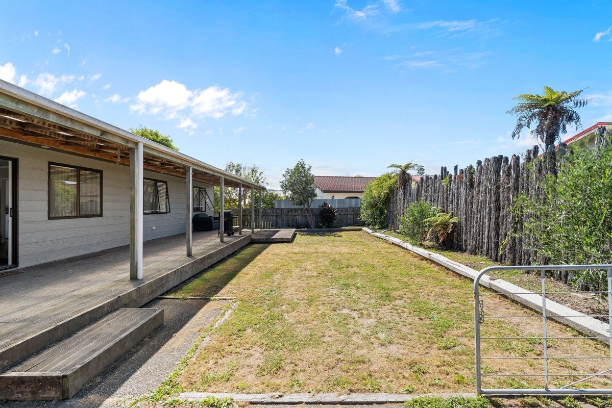 62 Atkinson Avenue, Otaki Beach, Otaki - Carousel 18