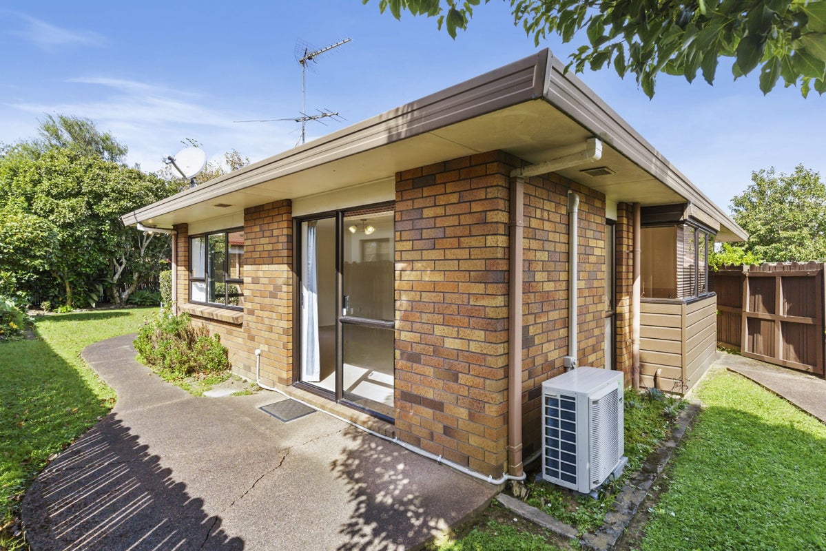 2/5 Golfland Drive, Golflands, Auckland - Carousel 15