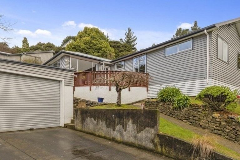 1/103 Horoeka ST, Stokes Valley, Lower Hutt - Carousel 1