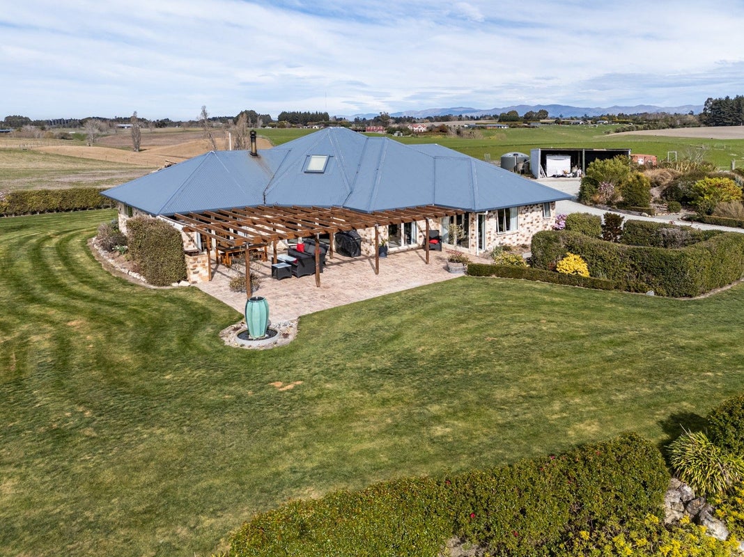 395 Claremont Road, Claremont, Timaru - Carousel 1