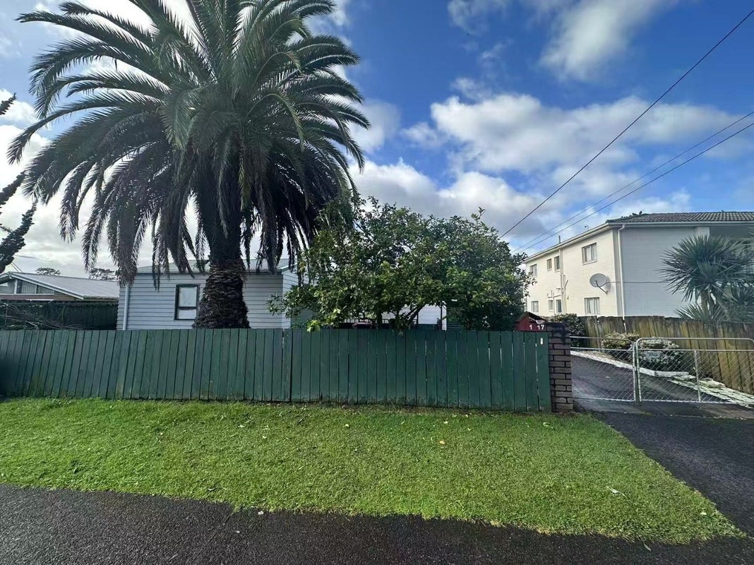 1/17 QUEEN MARY AVE, New Lynn, Auckland - Carousel 1