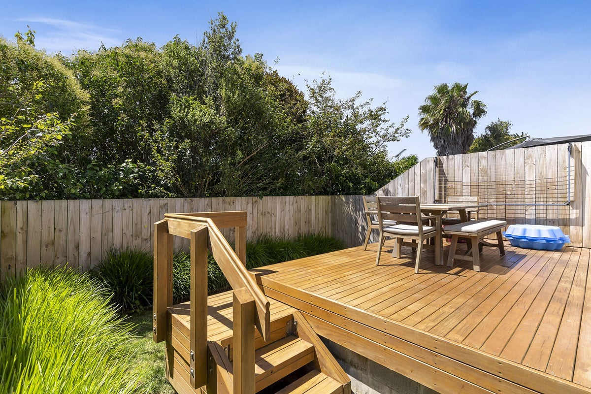 11 Toitu Place, Birkdale, Auckland - Carousel 2