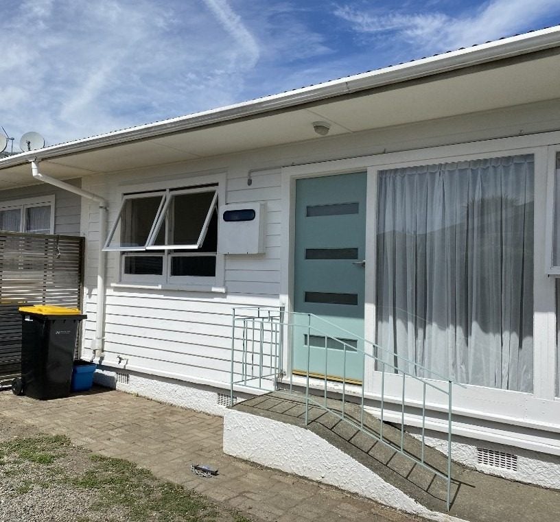 2/229 KAWAI Street South, Nelson South, Nelson - Carousel 1