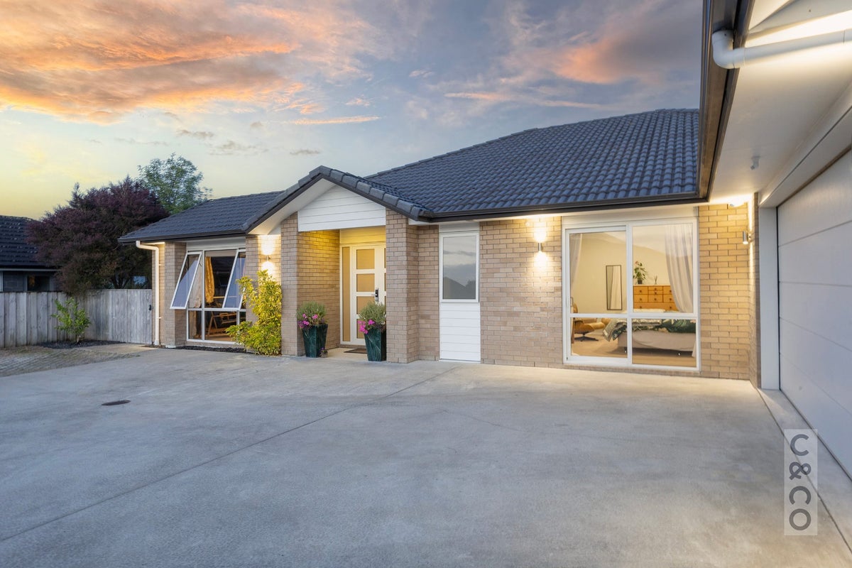 23 Turpin Road, Riverhead, Riverhead - Carousel 1