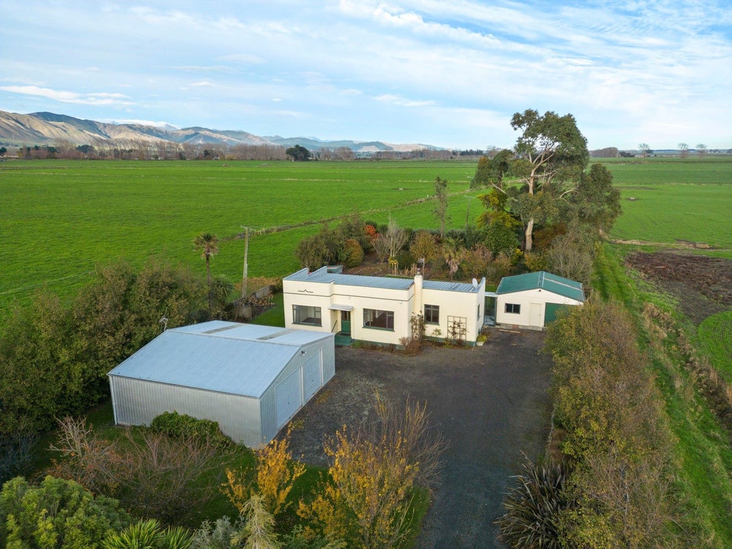 63 Ashlea Road, Tokomaru, Palmerston North - Carousel 1