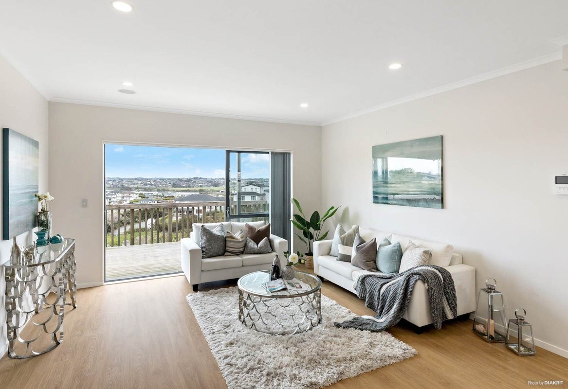 10 Ascension Crescent, Orewa, Orewa - Carousel 2