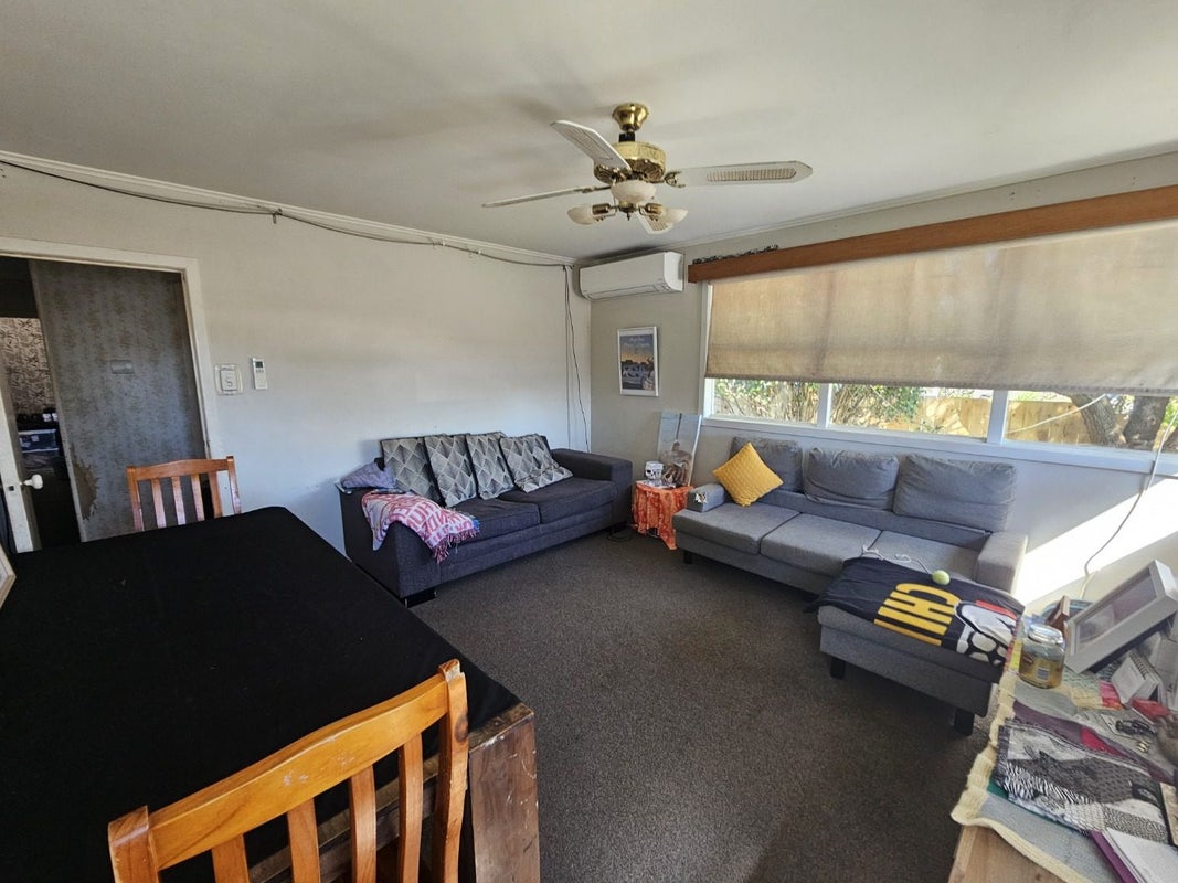 12 Antrim Crescent, Otara, Auckland - Carousel 2