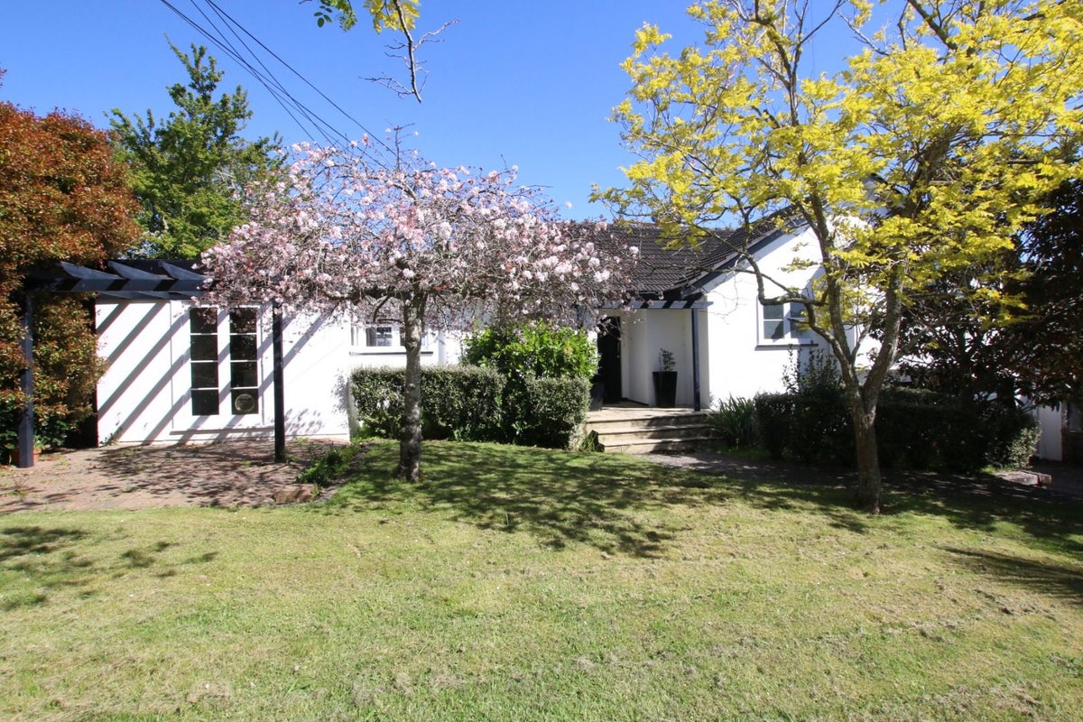 3 Puroto Street, Meadowbank, Auckland - Carousel 1
