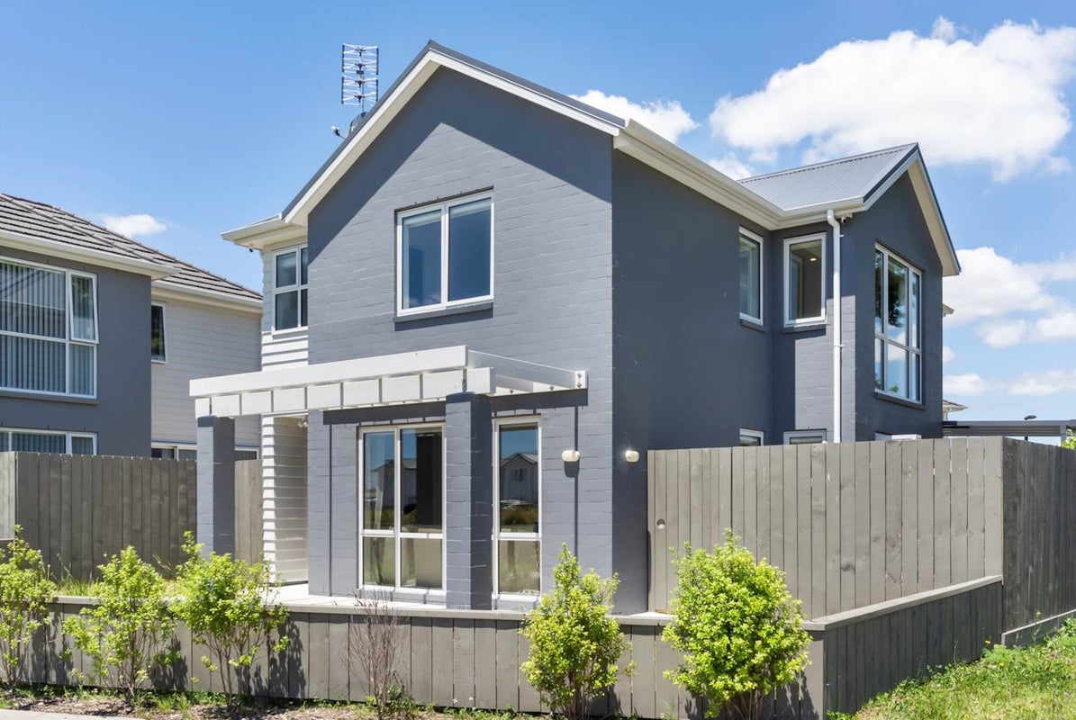 2 Fuselage Lane, Takanini, Auckland - Carousel 1