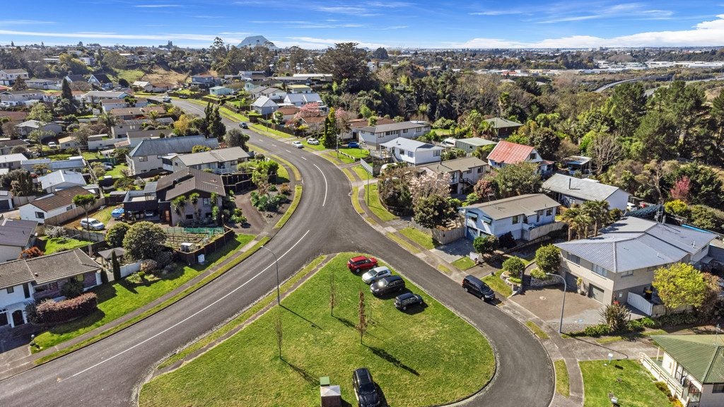 77 Townhead Crescent, Bethlehem, Tauranga - Carousel 21