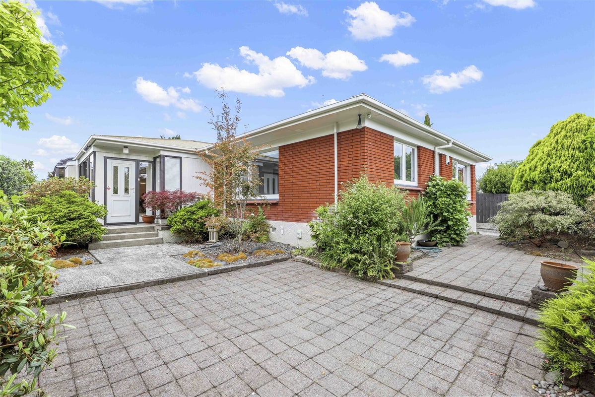 22 Kensington Place, Fairfield, Hamilton - Carousel 1