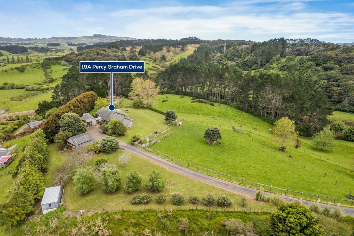 19A Percy Graham Drive, Tuakau - Carousel 1