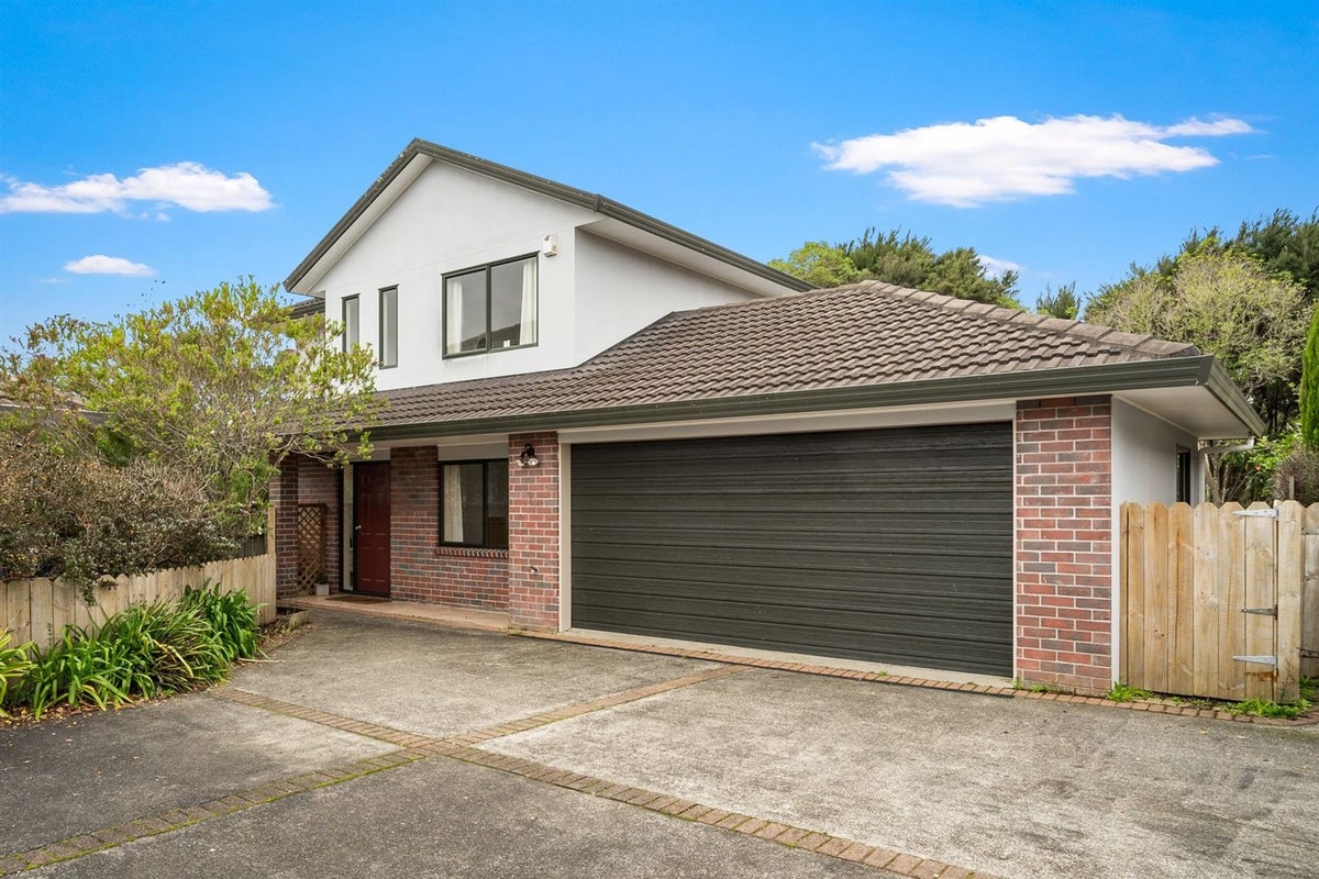 4/31 Roanoke Way, Albany, Auckland - Carousel 1