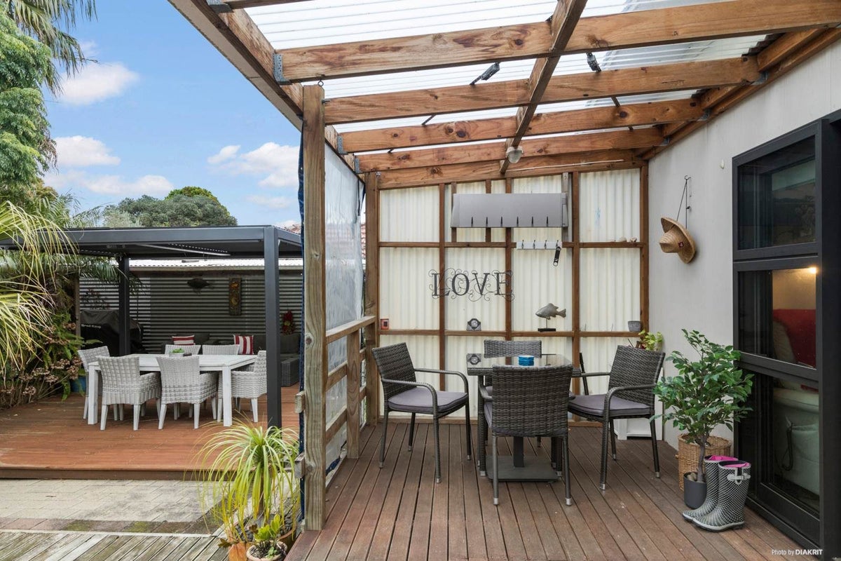 83 Kitchener Road, Waiuku, Waiuku - Carousel 2