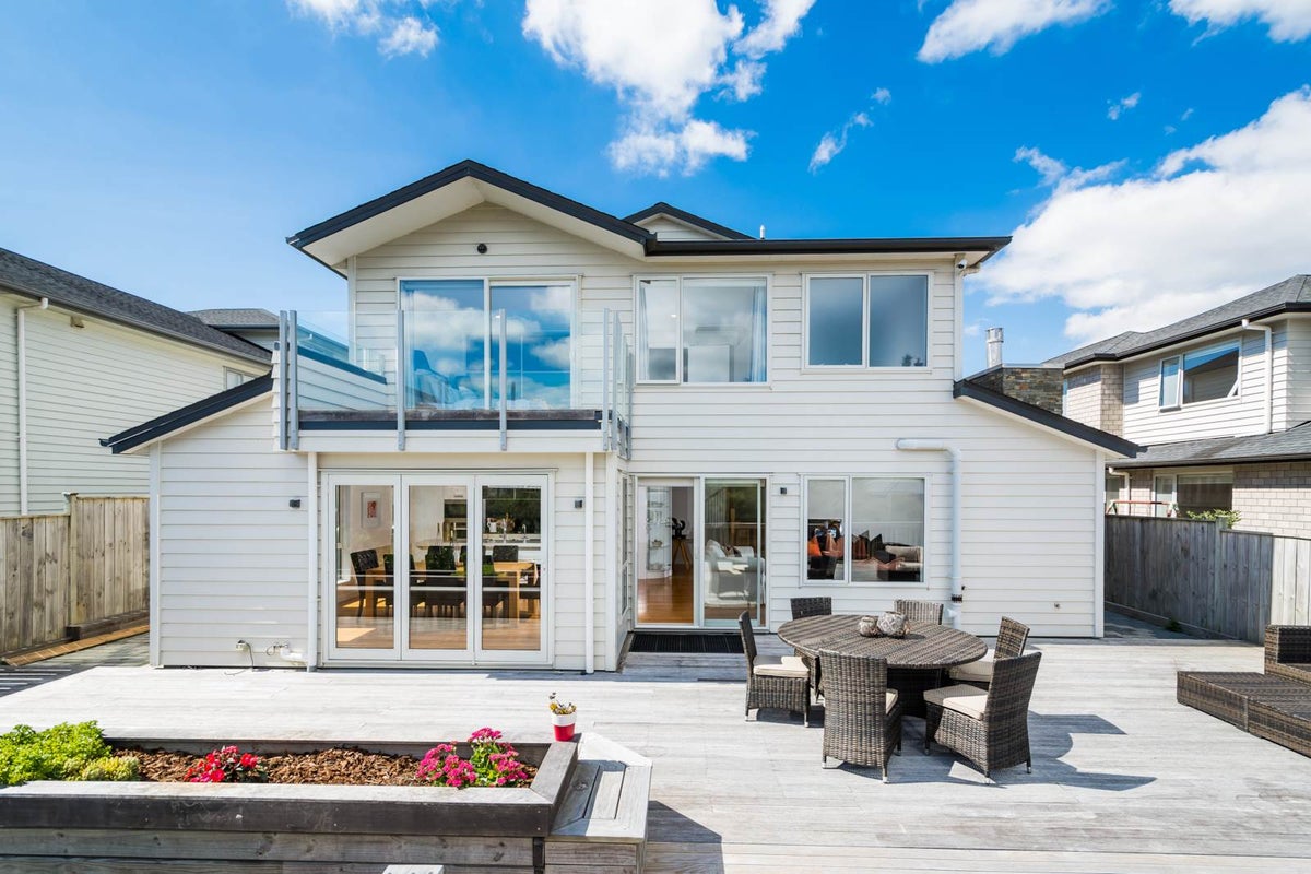 19 Ballyboe Place, Pinehill, Auckland - Carousel 2