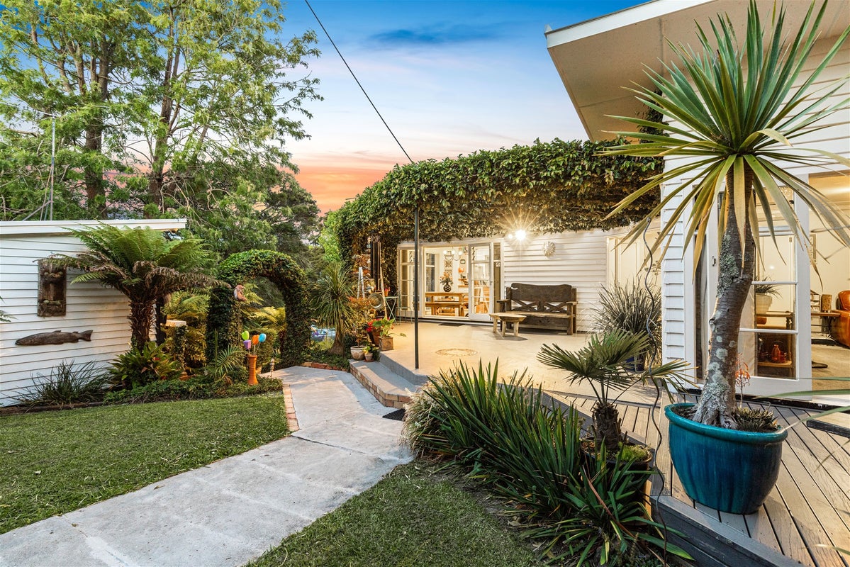 66 Atkinson Road, Titirangi, Auckland - Carousel 2