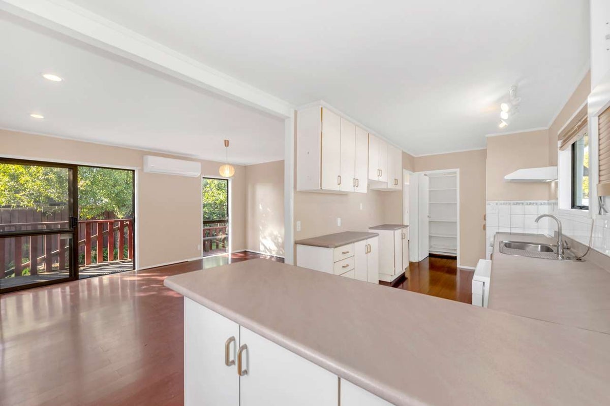 78 Gills Road, Bucklands Beach, Auckland - Carousel 7