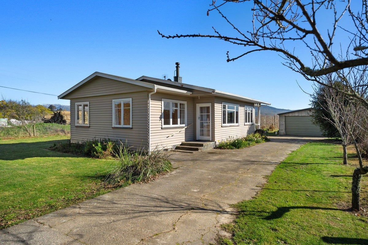 56 Wills Road, Upper Moutere - Carousel 1