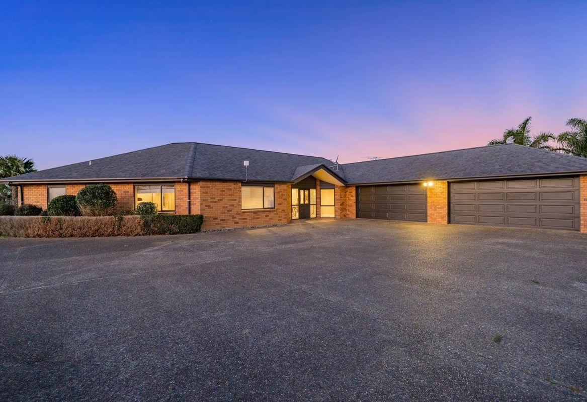 65 Ashwood Avenue, Albany - Carousel 1