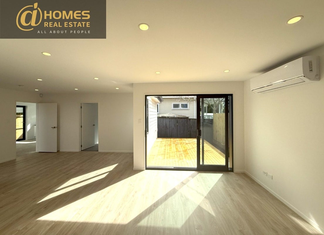 23 Mark Road, Mount Albert, Auckland - Carousel 2