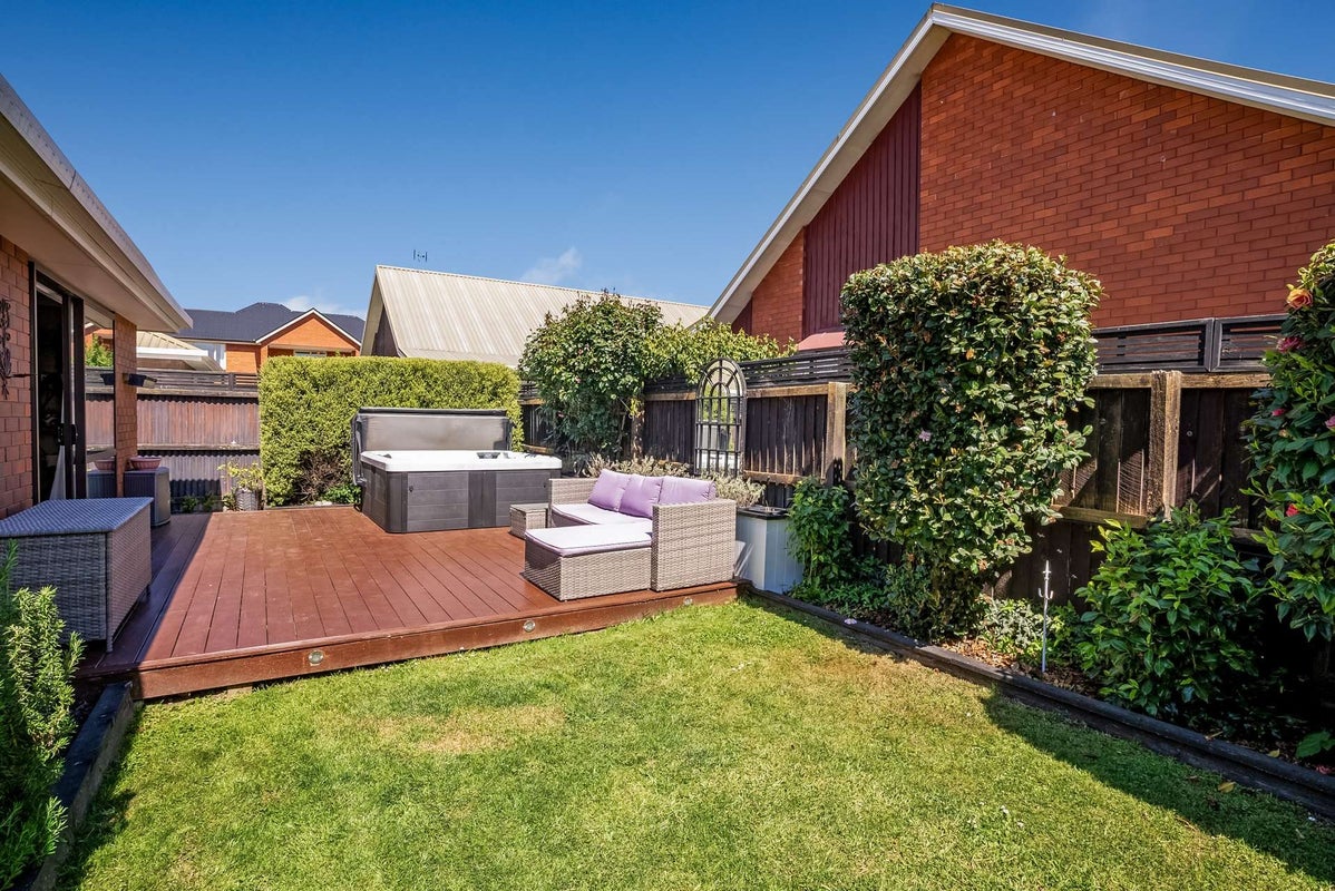 2/14 Wharenui Road, Upper Riccarton, Christchurch - Carousel 2