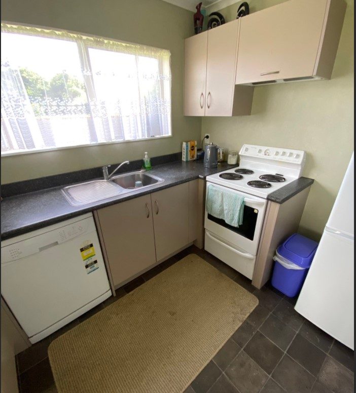 6 Smith Street, Frankton, Hamilton - Carousel 2