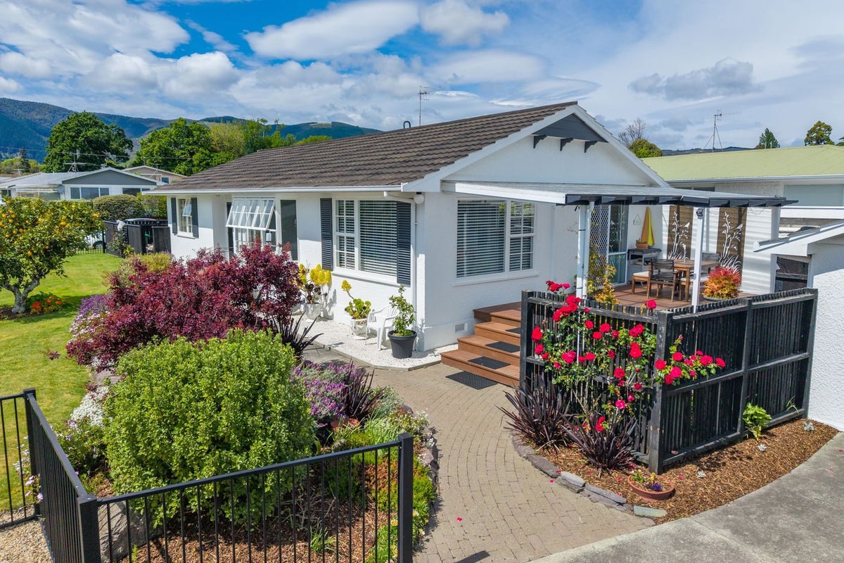 7 Norwich Street, Stoke, Nelson - Carousel 1