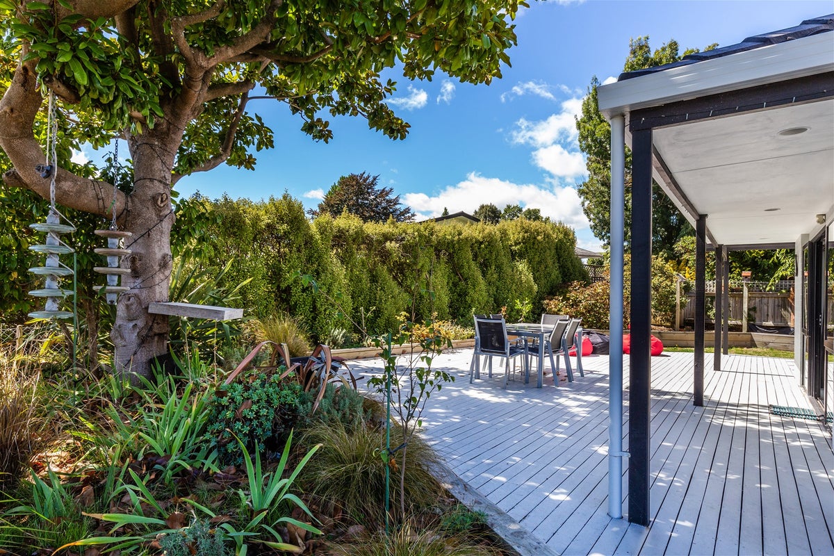 36 Aubrey Crescent, Rainbow Point, Taupo - Carousel 2