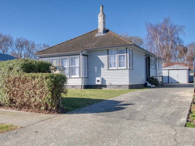 11 Richmond Street, Maraenui, Napier - Carousel 1
