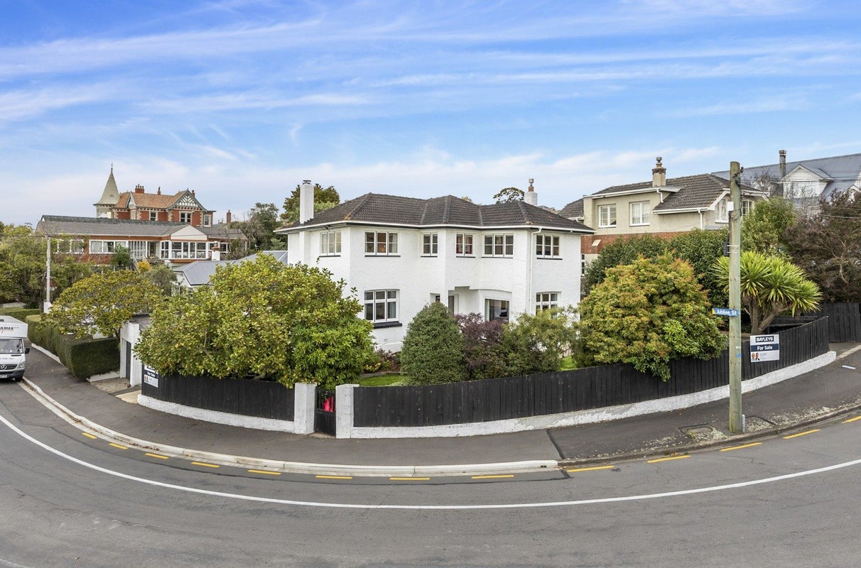 2 Jubilee Street, Belleknowes, Dunedin - Carousel 15