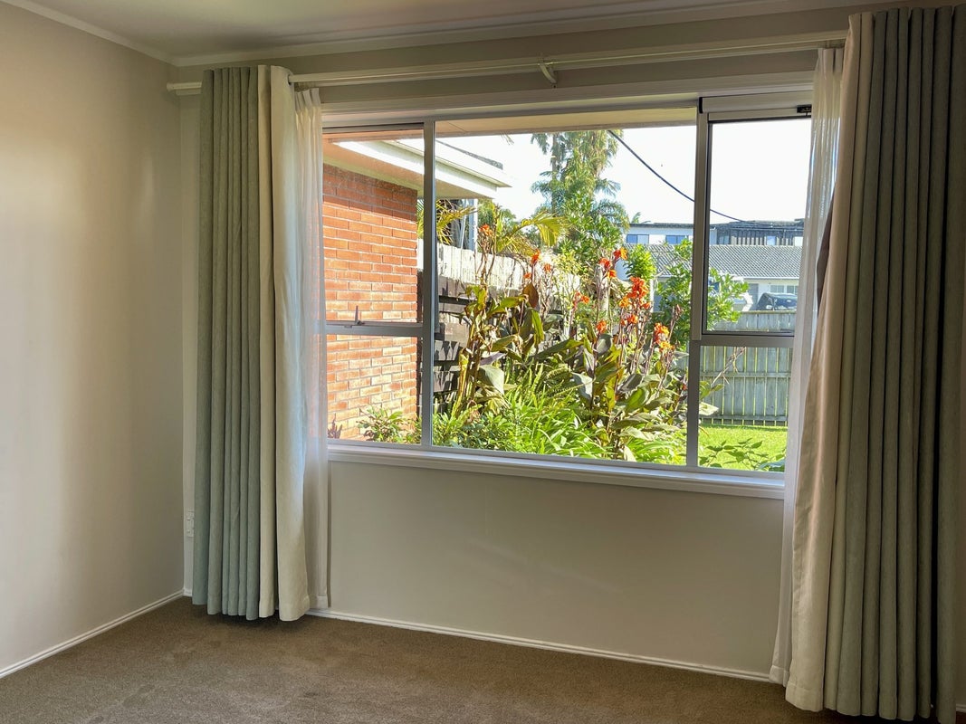 1/1 Tina Place, Sunnyhills, Auckland - Carousel 17