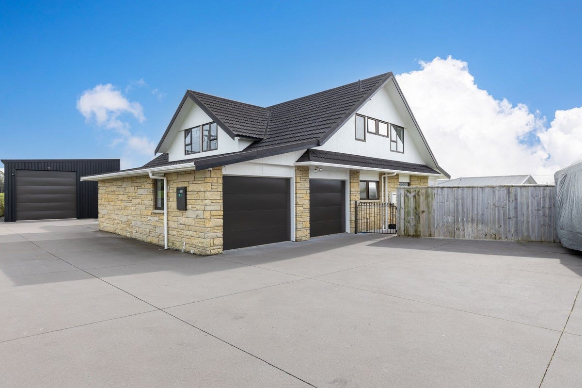 488A Carrington Road, Hurworth, New Plymouth - Carousel 1