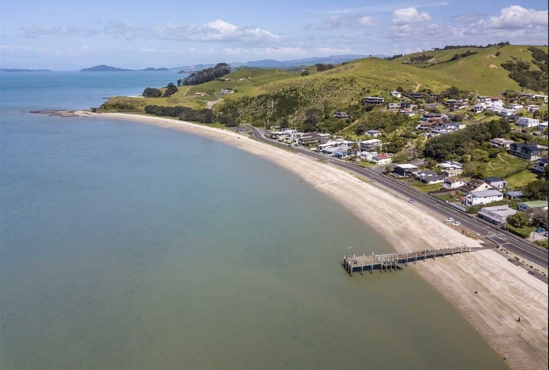 6 Colson Lane, Maraetai, Auckland - Carousel 1
