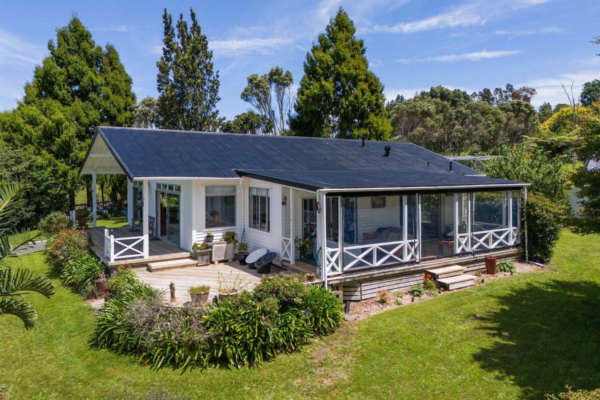 292 Lindemann Road, Tahawai, Katikati - Carousel 1