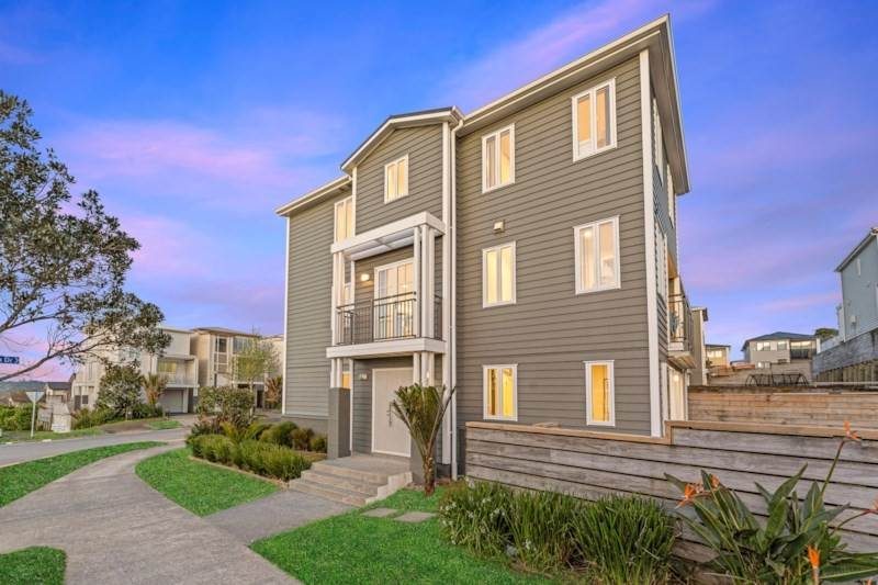22 Joseph Street, Flat Bush, Auckland - Carousel 25