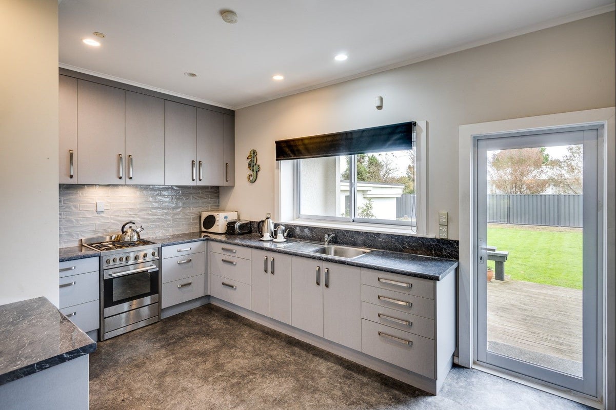 504 Oliphant Road, Raureka, Hastings - Carousel 2