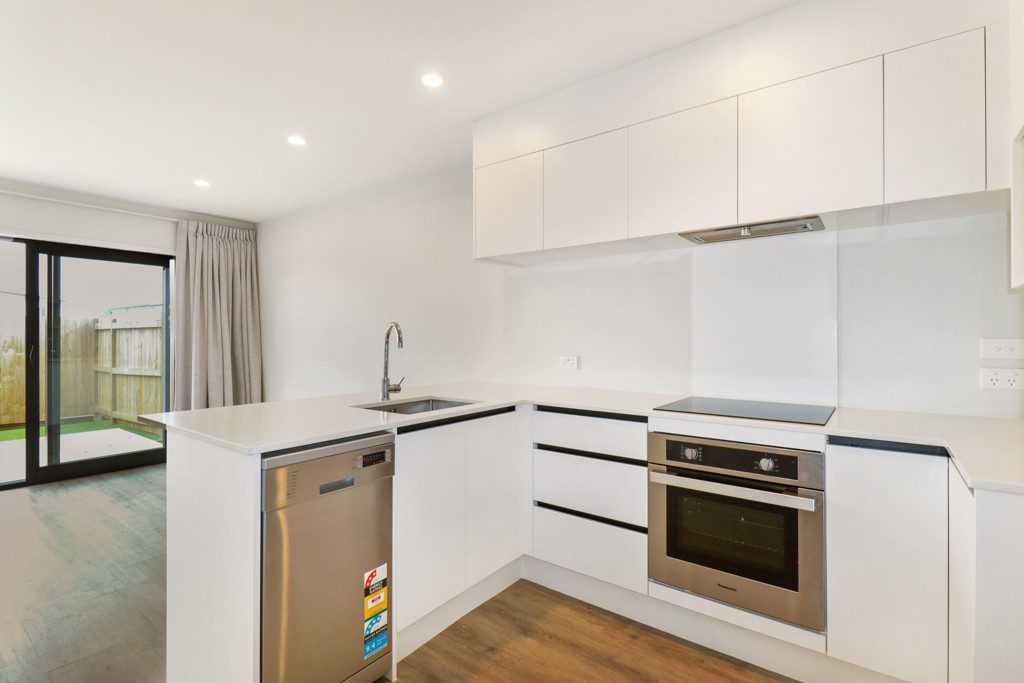 33/137 Hall Avenue, Favona, Auckland - Carousel 2