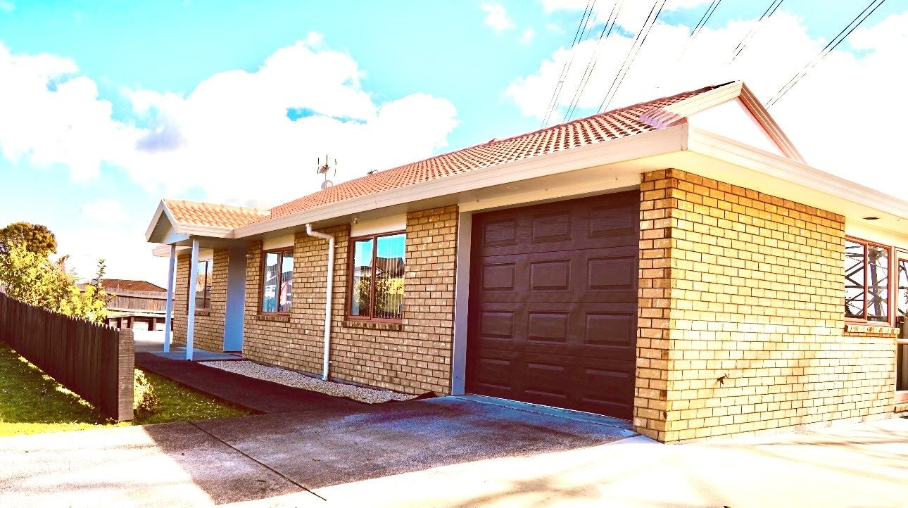 4/30 Matthews Rd, Flat Bush, Manukau - Carousel 2