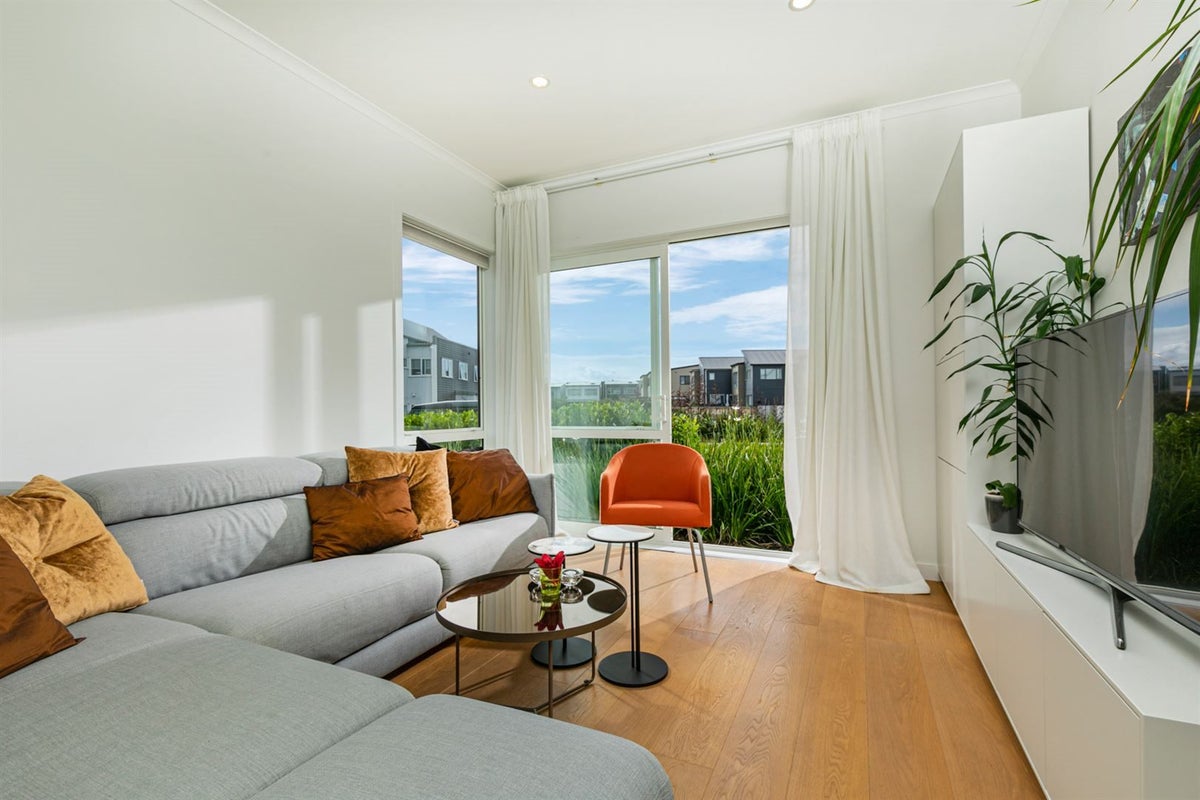 186 Clark Road, Hobsonville, Auckland - Carousel 2