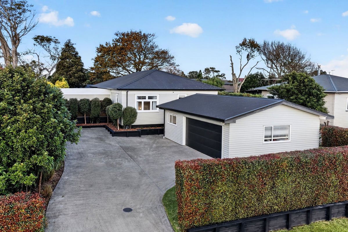 9 Woodhouse Road, Patumahoe, Pukekohe - Carousel 1