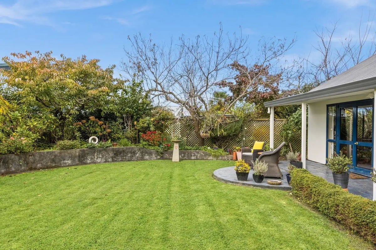12B Otatara Road, Taradale, Napier - Carousel 12