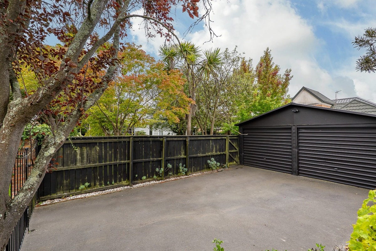 42 Hawkesbury Avenue, St Albans, Christchurch - Carousel 14