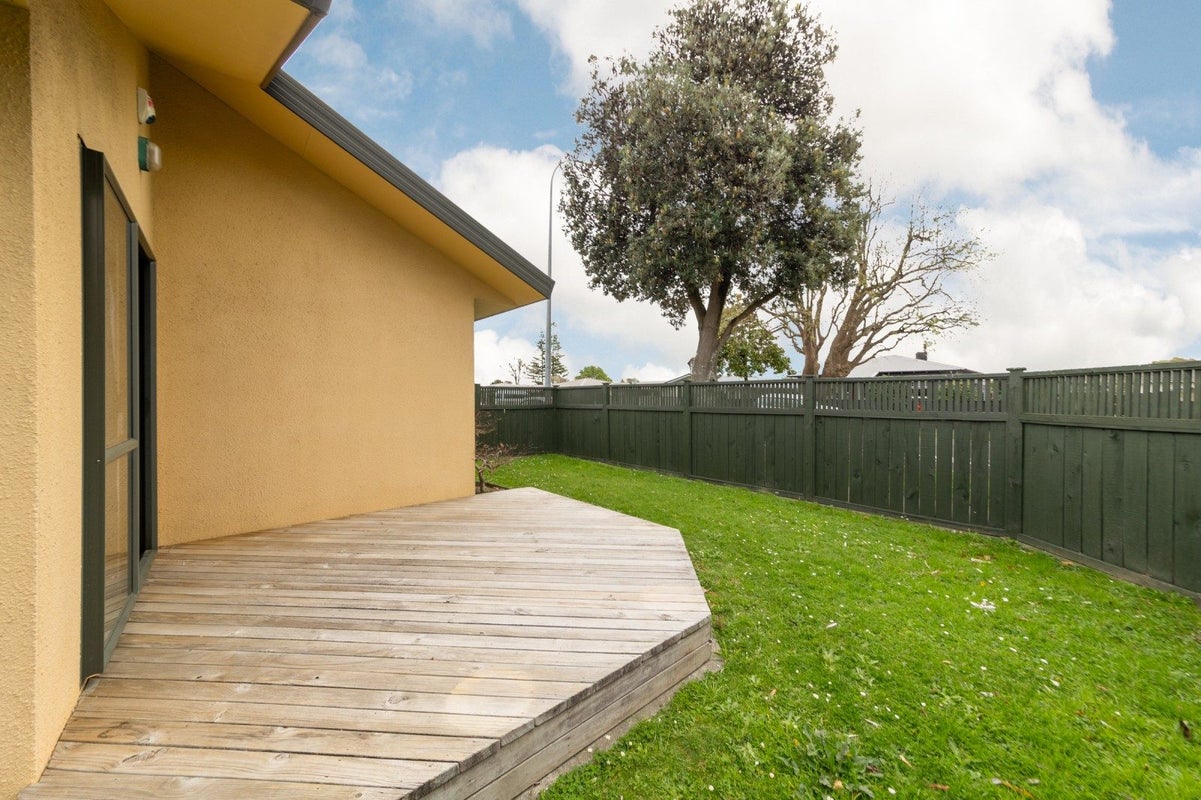 284 College Street, West End, Palmerston North - Carousel 2