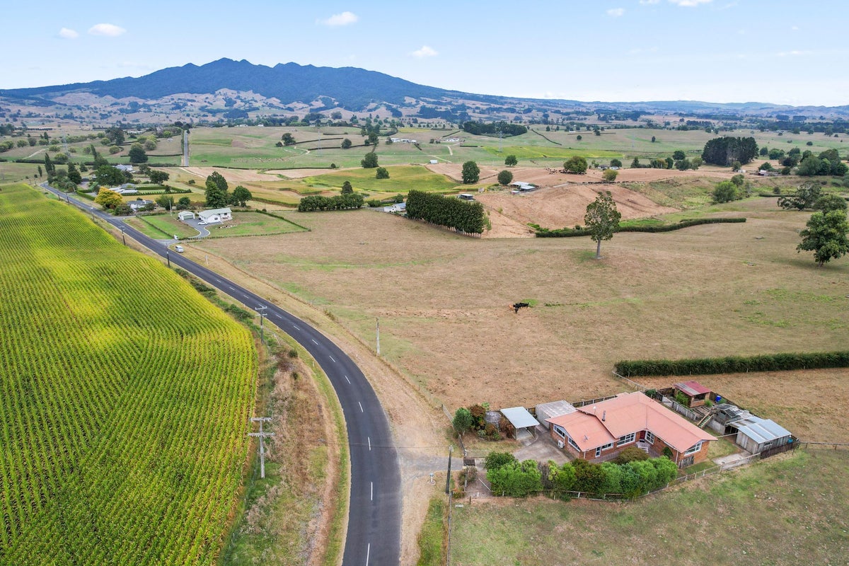 294 Bell Road, Pirongia, Te Awamutu - Carousel 1